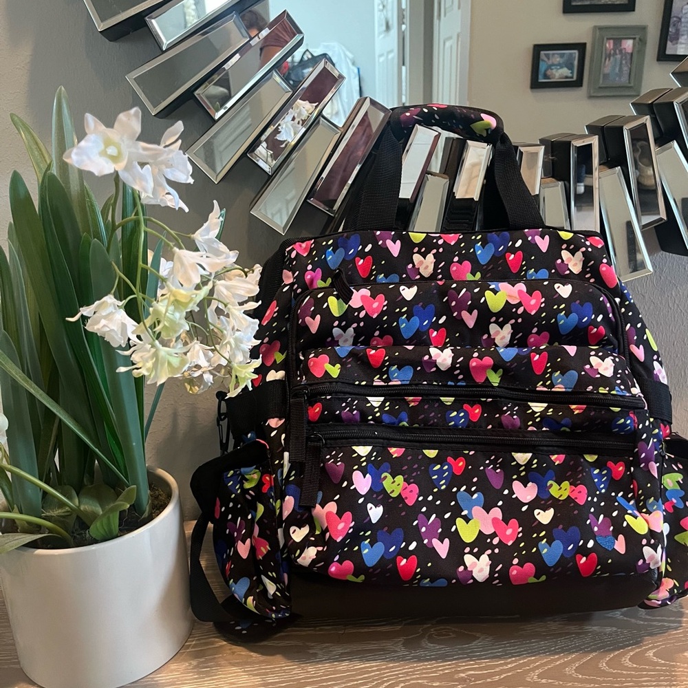 Nurse Mates Raining Hearts Women’s Ultimate Nursing bag
